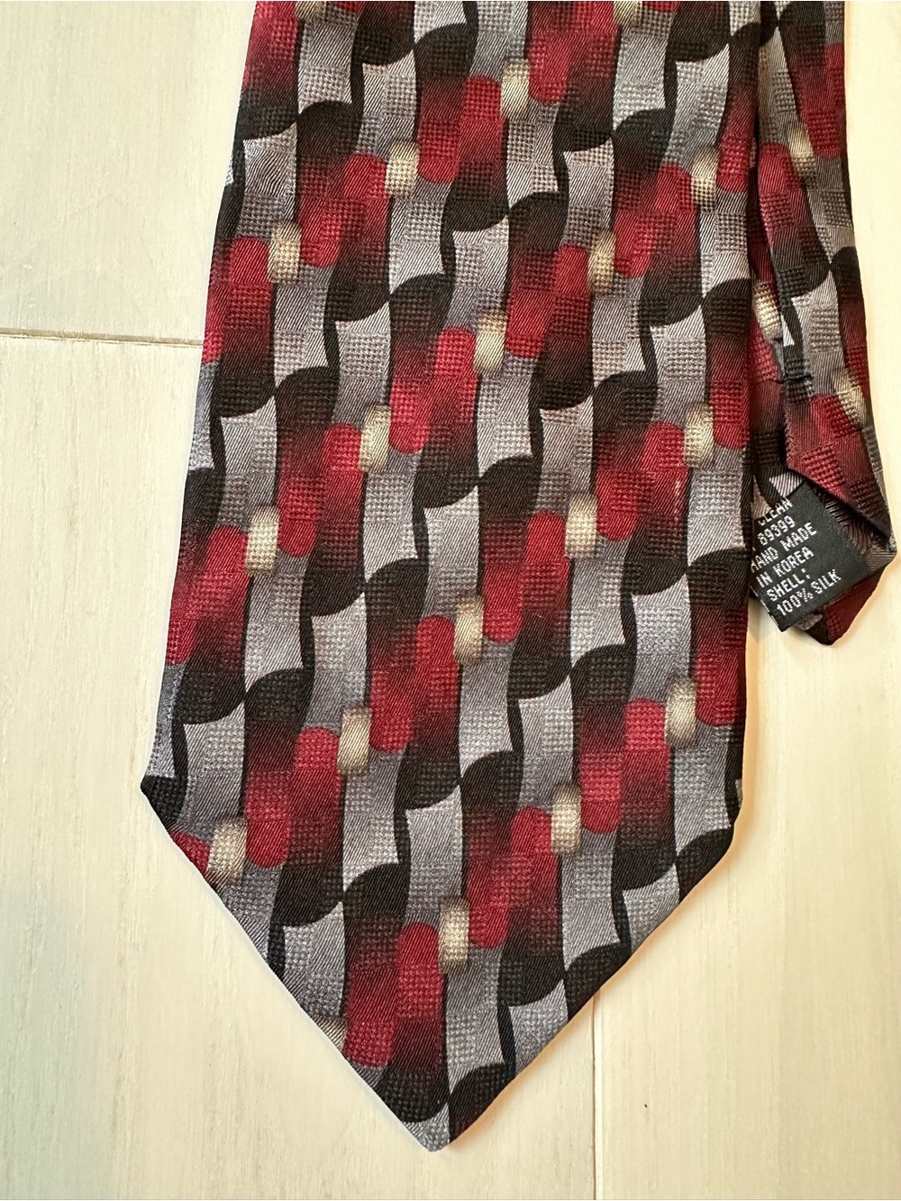 Geometric Pattern Silk Tie in Red, Black & Gray